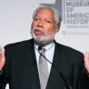 Lonnie Bunch retirement