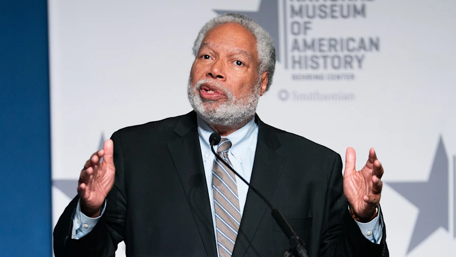 Lonnie Bunch retirement